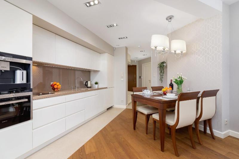 Apartament Lux Rezydencja Tatry by Renters Prestige - image 3