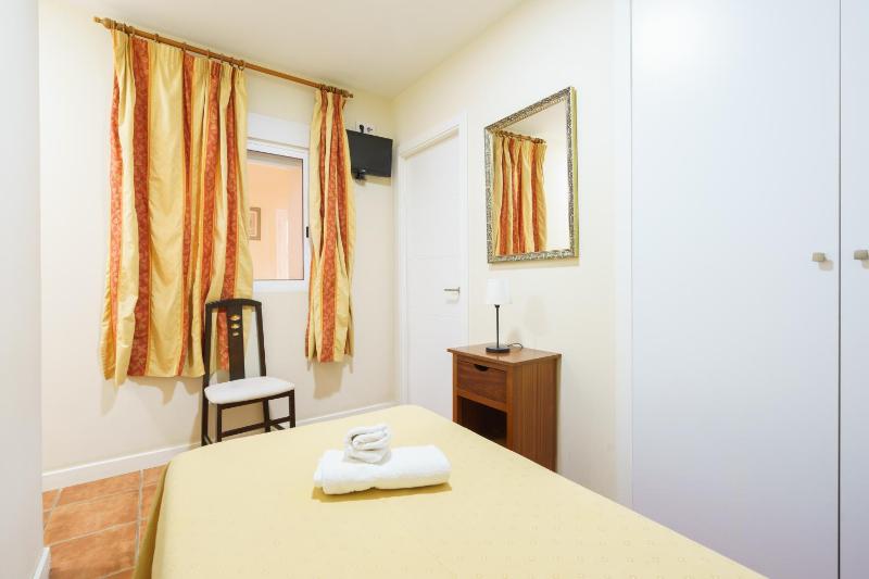Single Room image 1