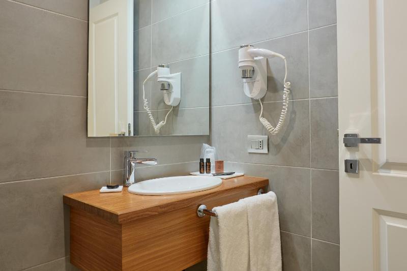 Superior Double or Twin Room  image 3