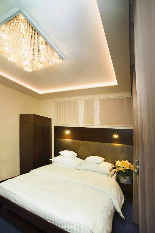 Double Room image 1