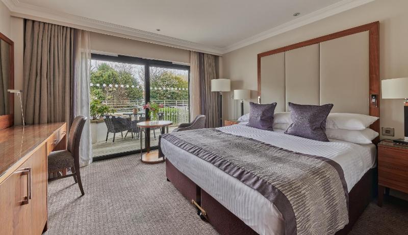 Classic Double or Twin Room image 3