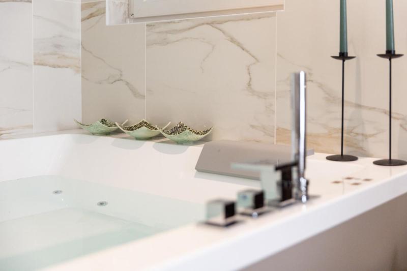 Jacuzzi Suite Home by Enjoy Garda Hotel - image 7