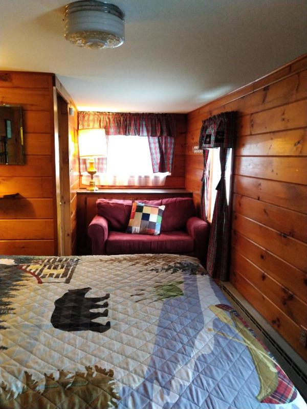 Deluxe Queen Suite image 4