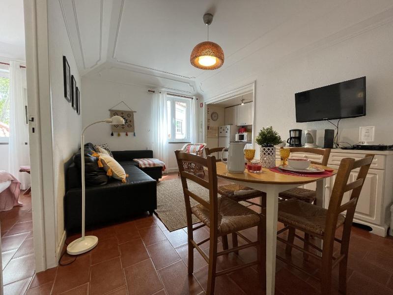 Ribeira Beach Apartment in Cascais - image 7
