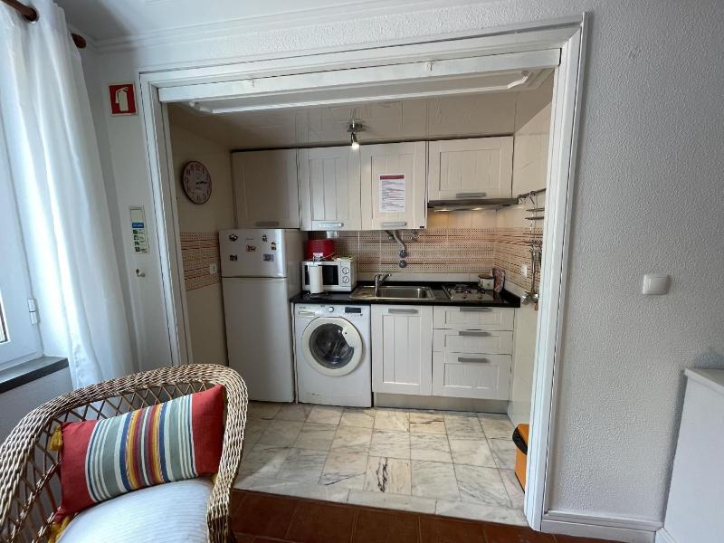 Ribeira Beach Apartment in Cascais - image 6