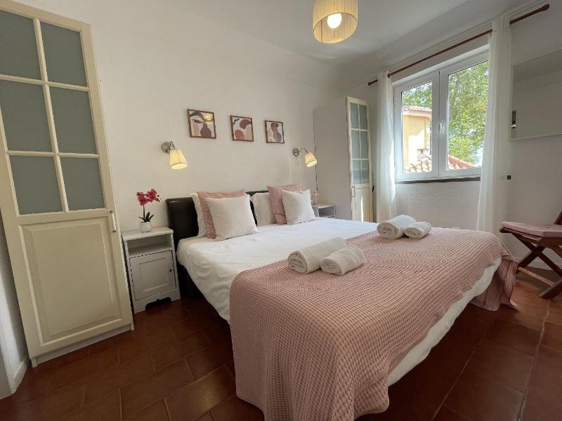 Ribeira Beach Apartment in Cascais - image 5