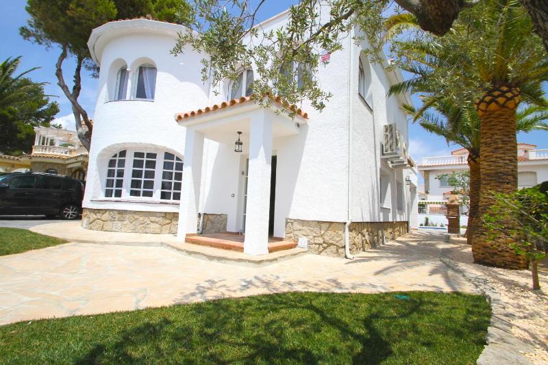 ARENDA Pino Alto Villa Gallo - image 12