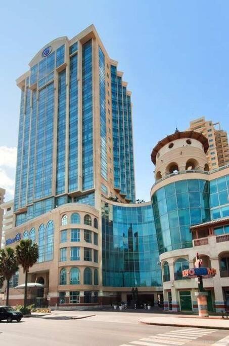 Luxurious 2BDR condo located in Prestigious Tower. - image 4