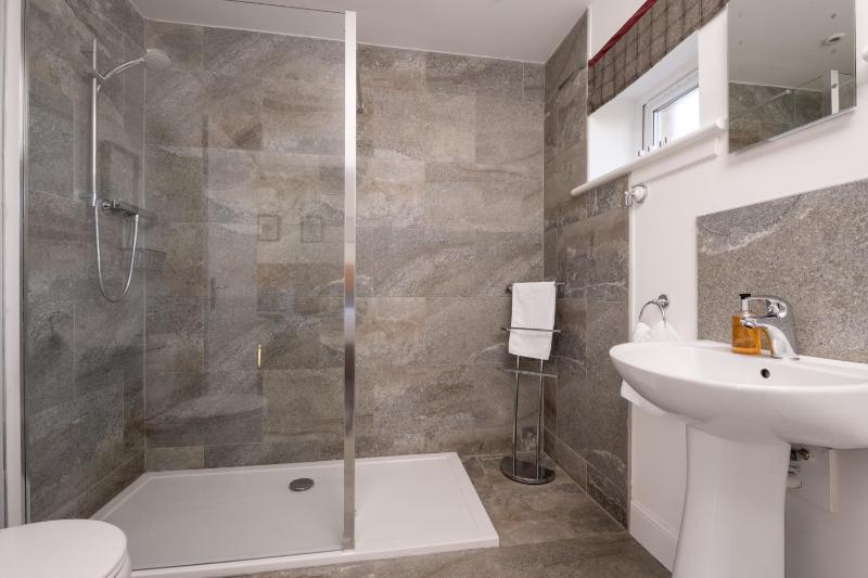 Three Bedroom Lodge image 3