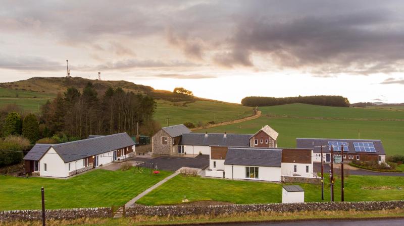 Three Bedroom Lodge (Sleeps 8) image 3