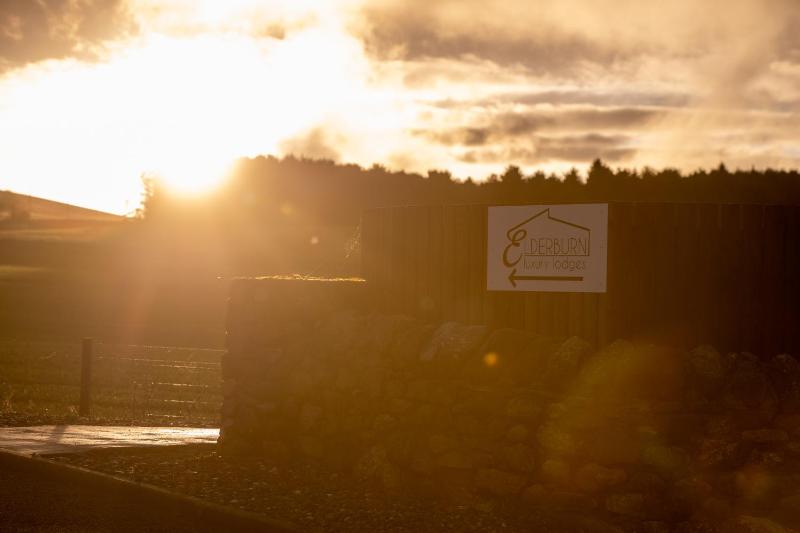 Three Bedroom Lodge (Sleeps 8) image 4