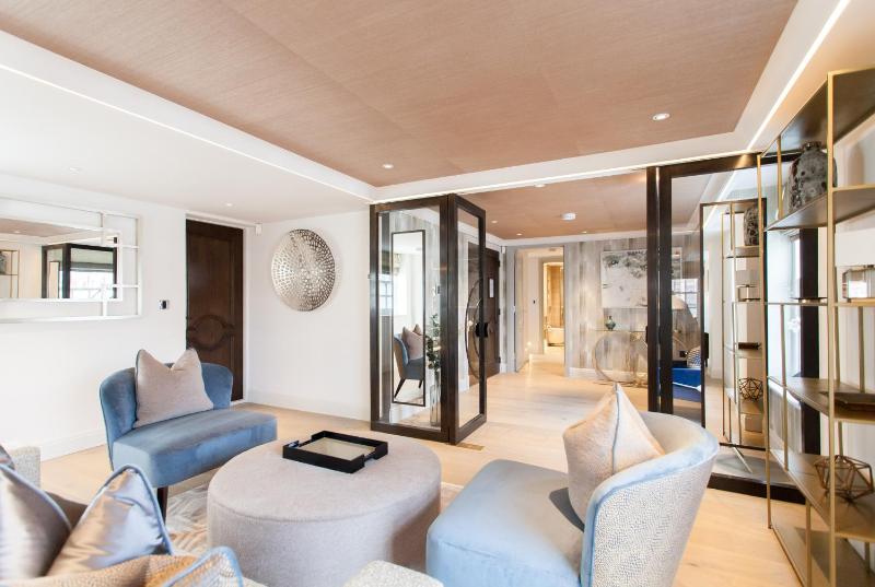 Penthouse Apartment image 4