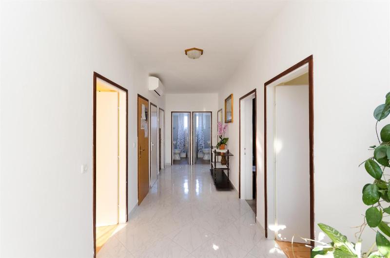 Apartments Rezika - image 19