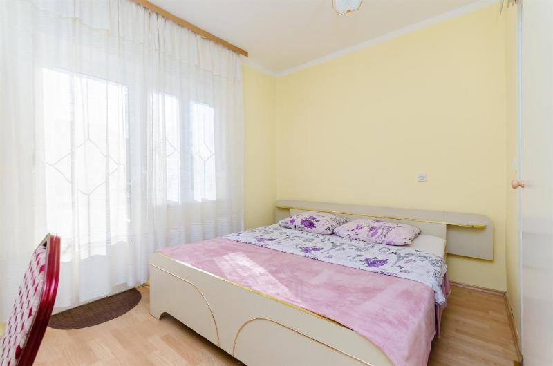 Apartments Rezika - image 15