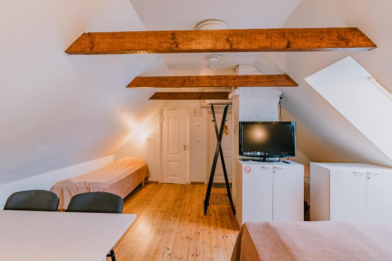 Double or Twin Room image 3