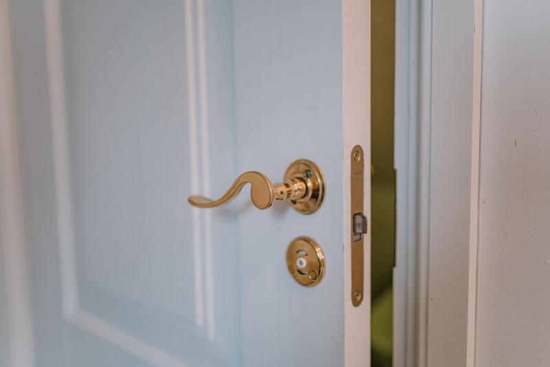 Small Double or Twin Room image 2