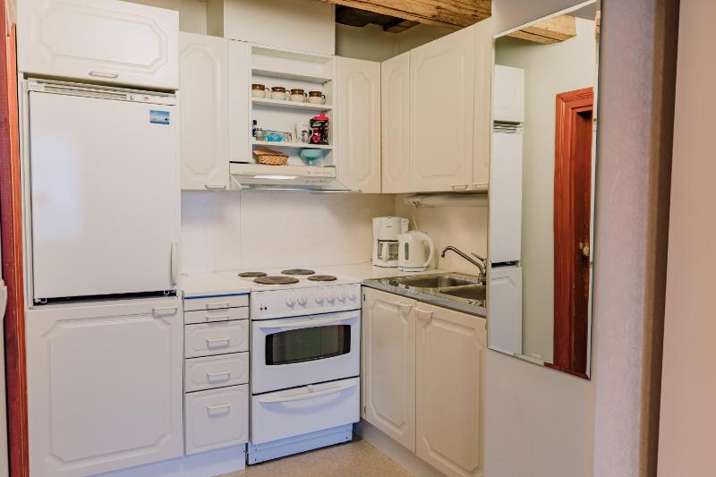 Family Room image 2