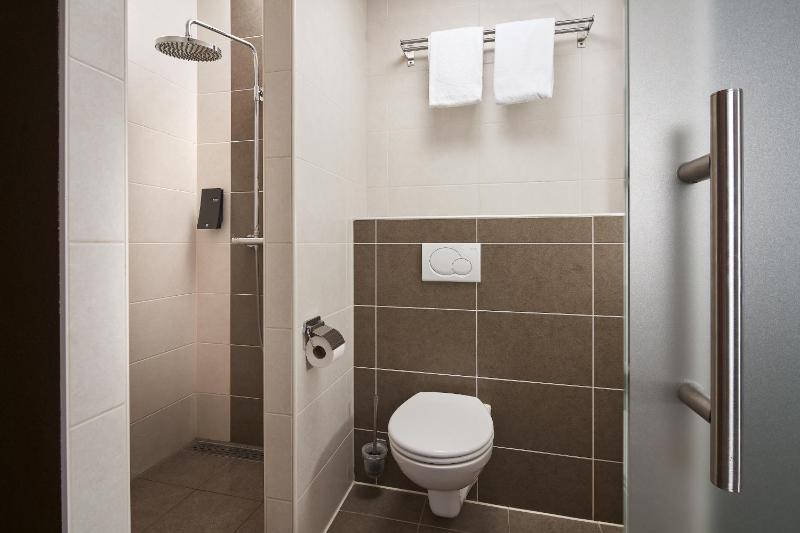 Family Room image 1