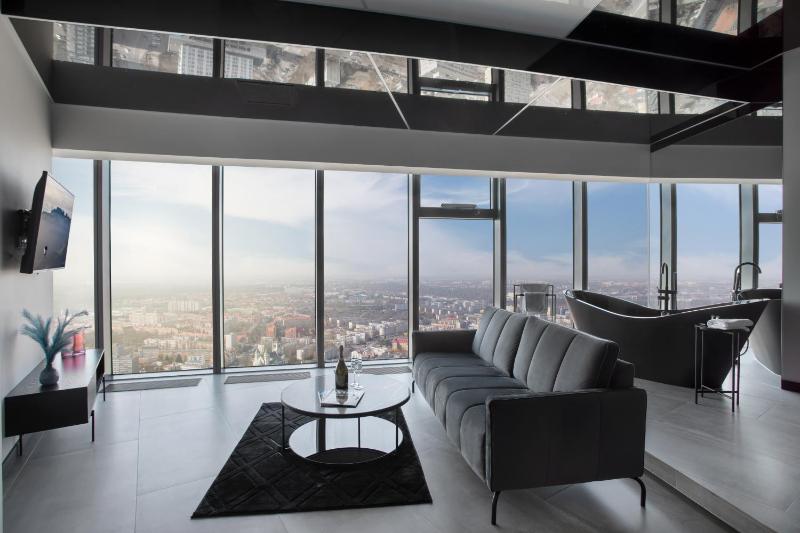 Sky Tower Apartamenty - In The Sky Apartments - image 7