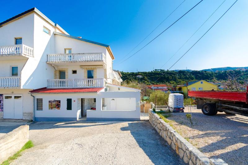 Apartments Zeljka - image 34