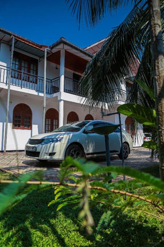 Lakeside Villa - image 6