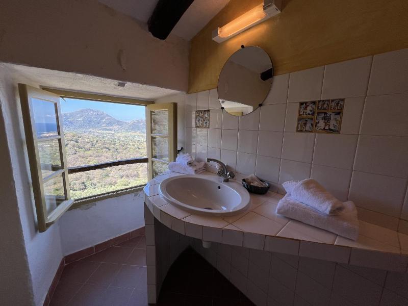 Double Room image 4