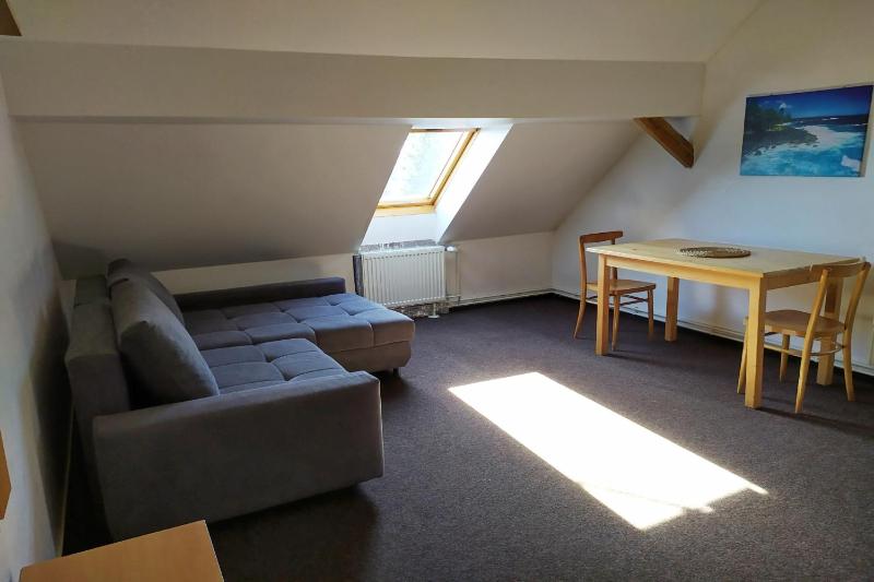 Double Room image 4