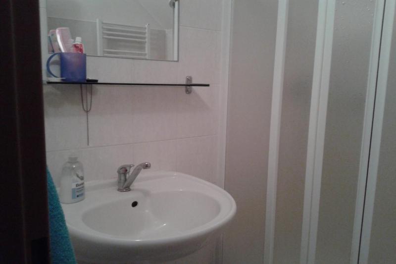 Double Room image 2