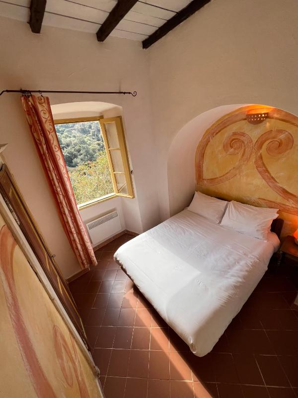 Double Room with Mountain View image 1