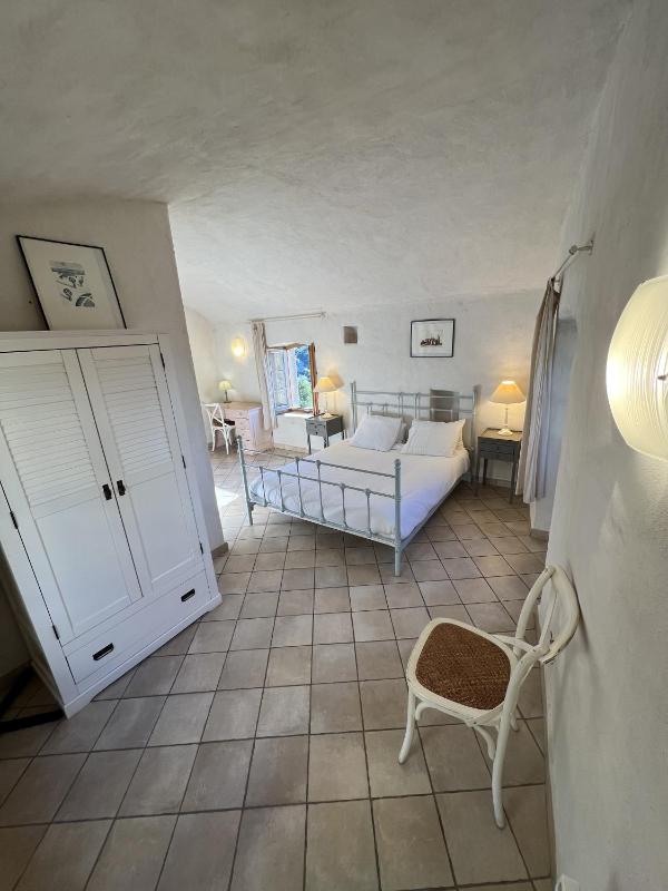 Superior Double Room with Bath and Sea View image 1