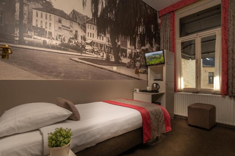 Single Room image 1