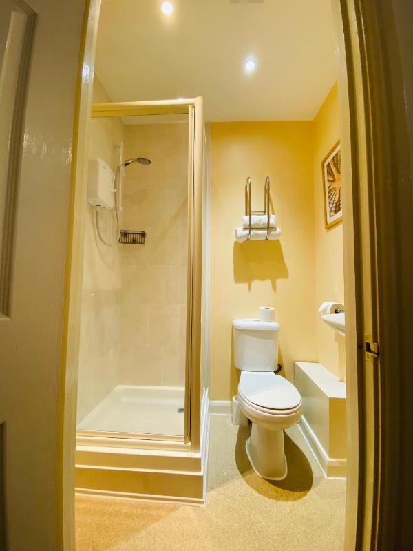 Single Room image 1