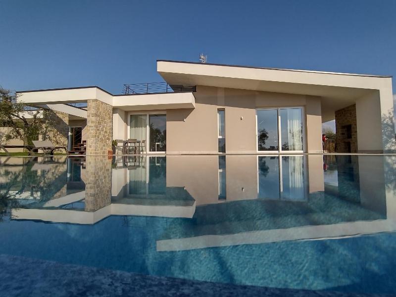 La Rondinella Apartments - image 1
