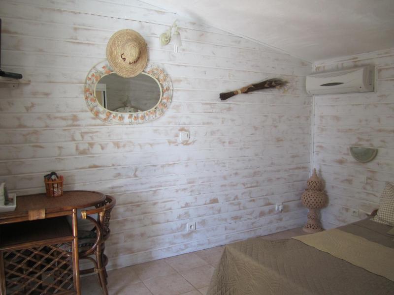 Standard Double Room image 4