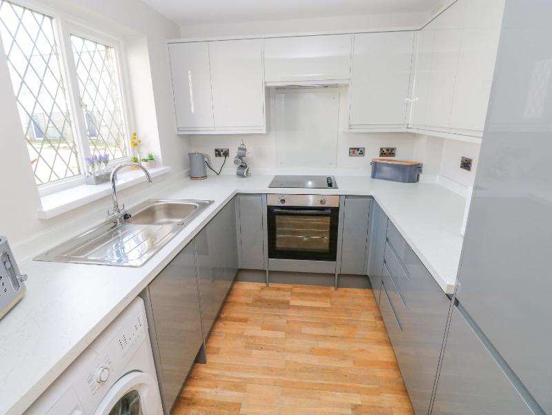 Grooms Cottage - image 7