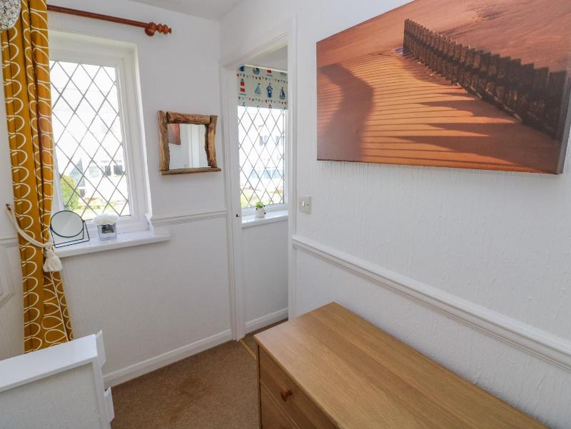 Grooms Cottage - image 19