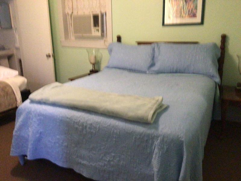 Budget Double Room image 3