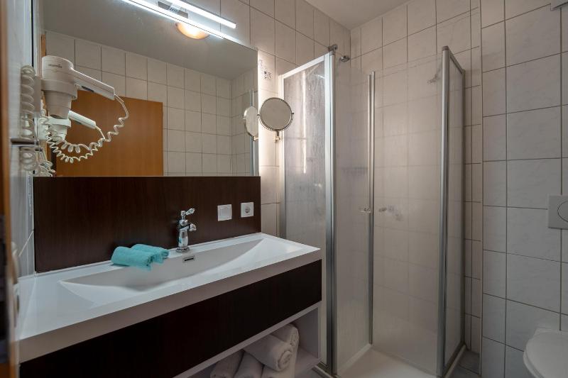Double Room - Main Building image 3