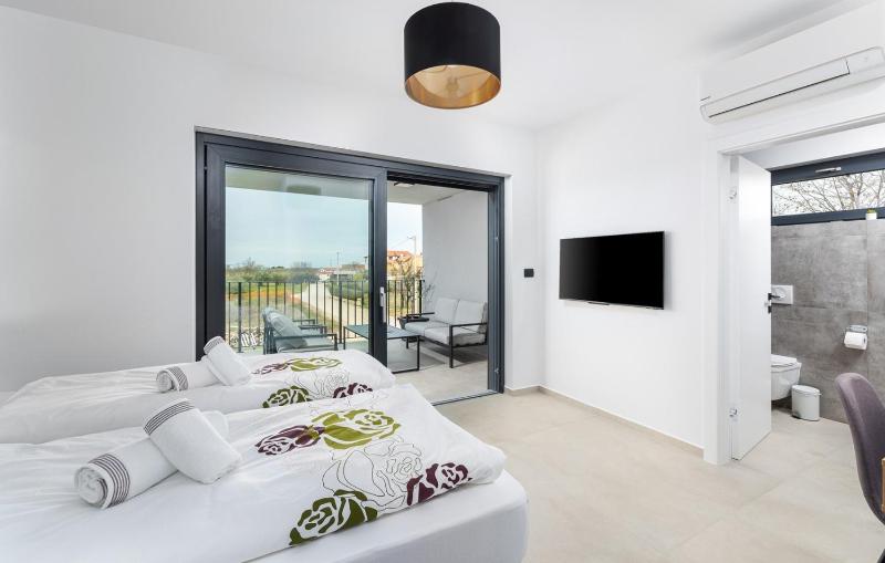 Villa Lucia with Jacuzzi and Private Pool - image 20