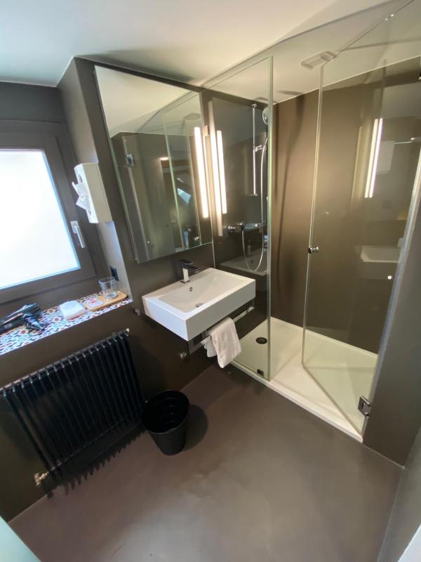 Hotel Lestelle - self check-in - image 11