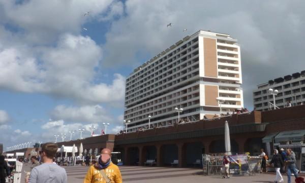 Apartment with Sea View image 2