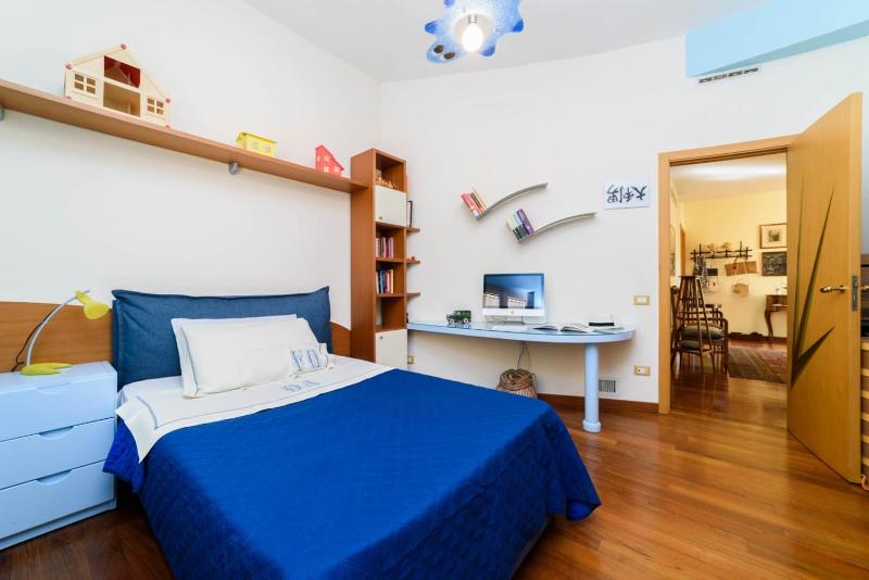La Camelia Apartment - image 16