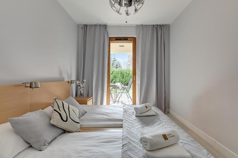 Bursztynowa - Garden Suite Apartments - image 3