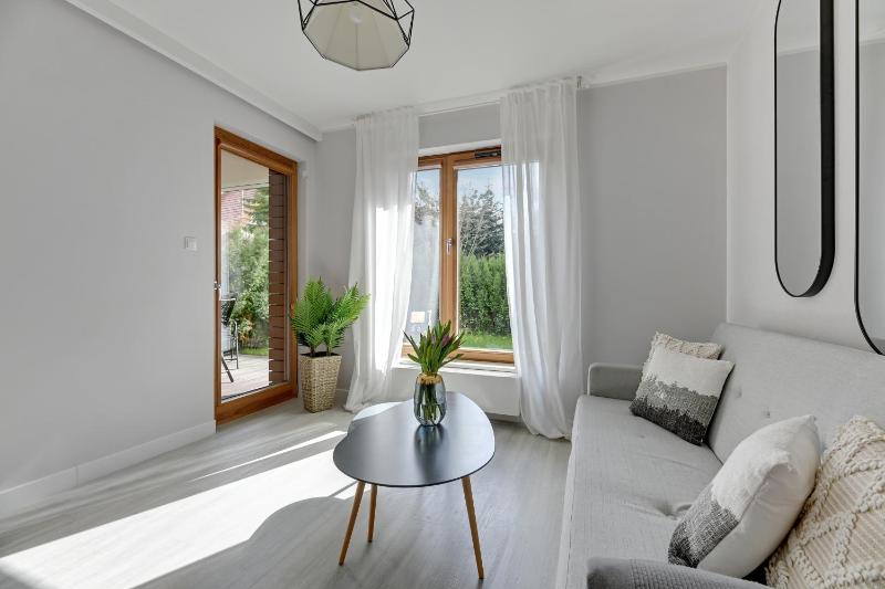 Bursztynowa - Garden Suite Apartments - image 10