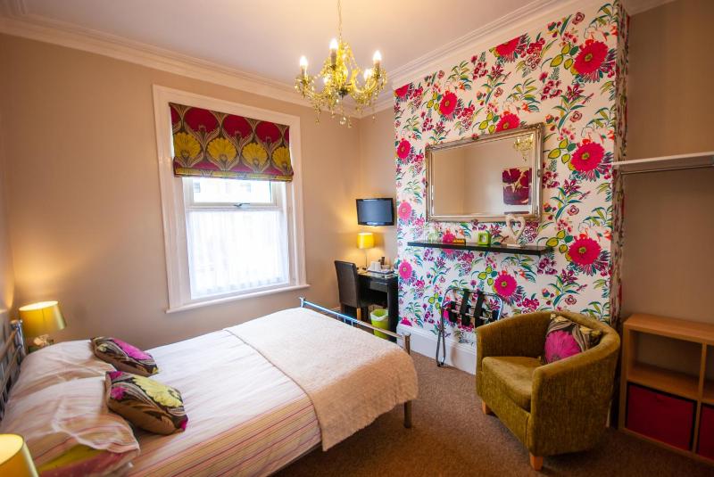 Standard Double Room image 1