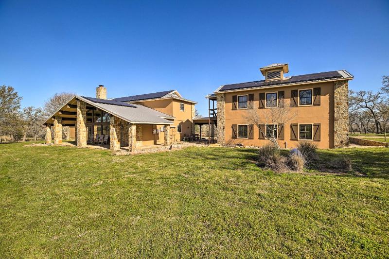 Grand Bellville Estate at Clear Creek Ranch Images