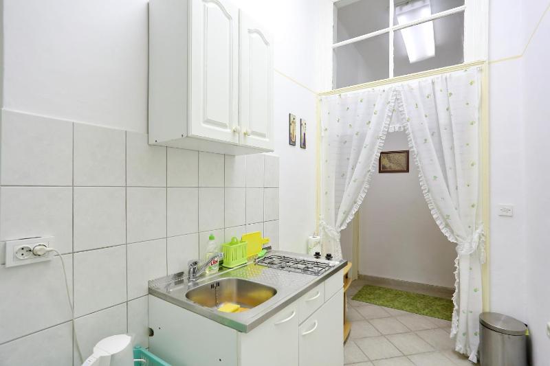 One-Bedroom Suite image 4