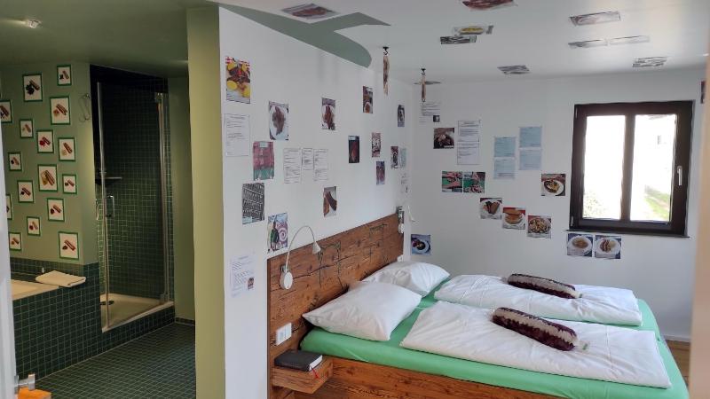 Deluxe Room image 1