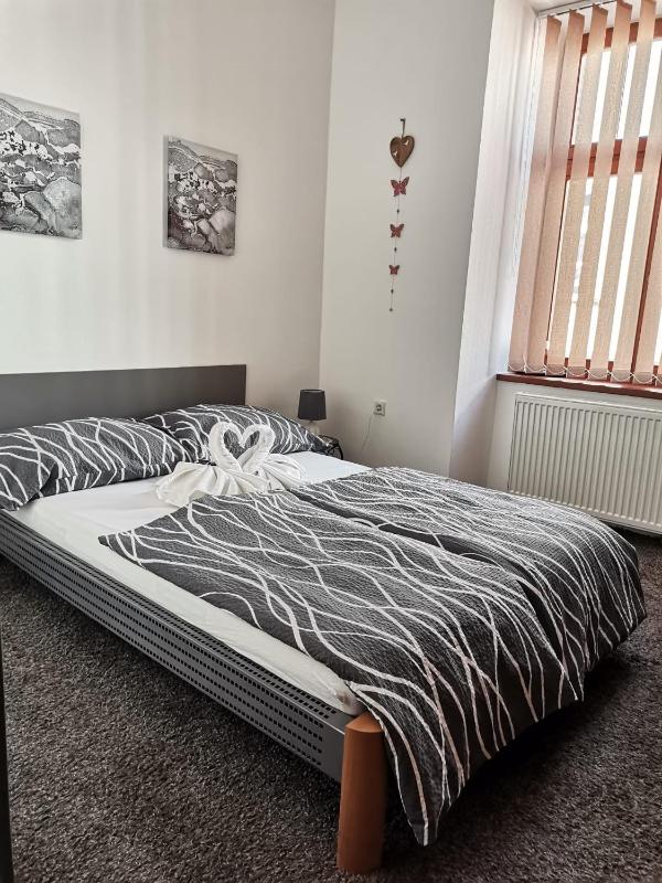 Double Room image 1