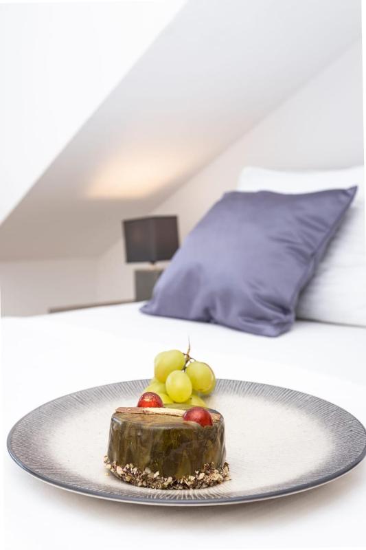  Deluxe Apartment with Terrace and Sea View  image 4